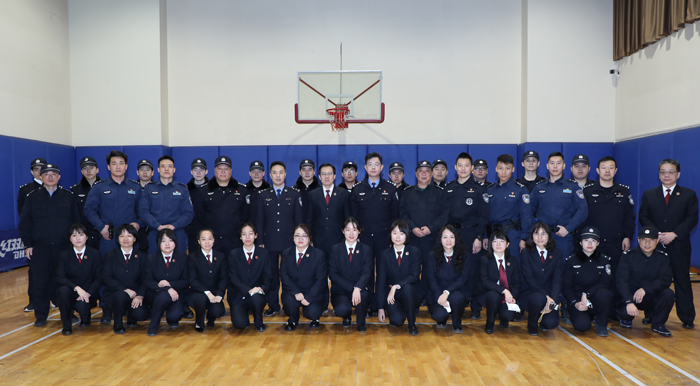 和平区人民检察院与市公安局特警总队战训处开展合作共建暨警务实战技能培训活动